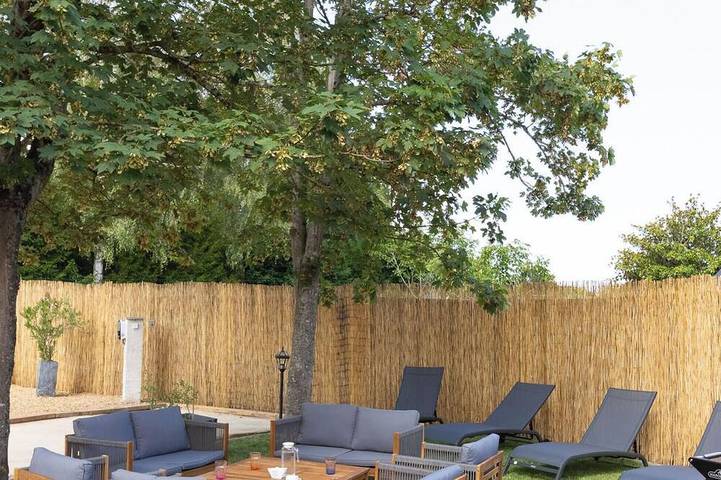 Gîte pour 8 personnes, avec Jacuzzi et Jardin