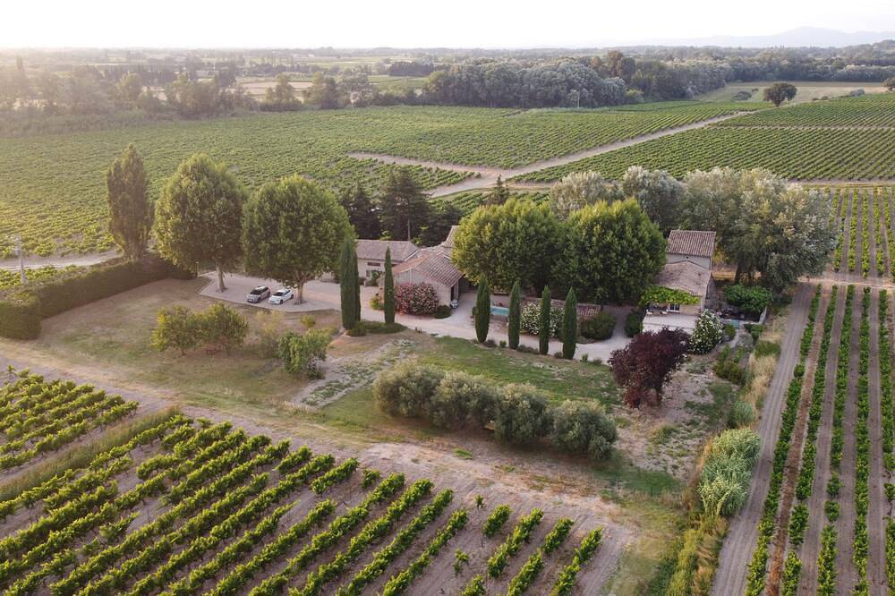 Family home amidst vineyards in Drôme provençale in Tulette, Región de Nyons
