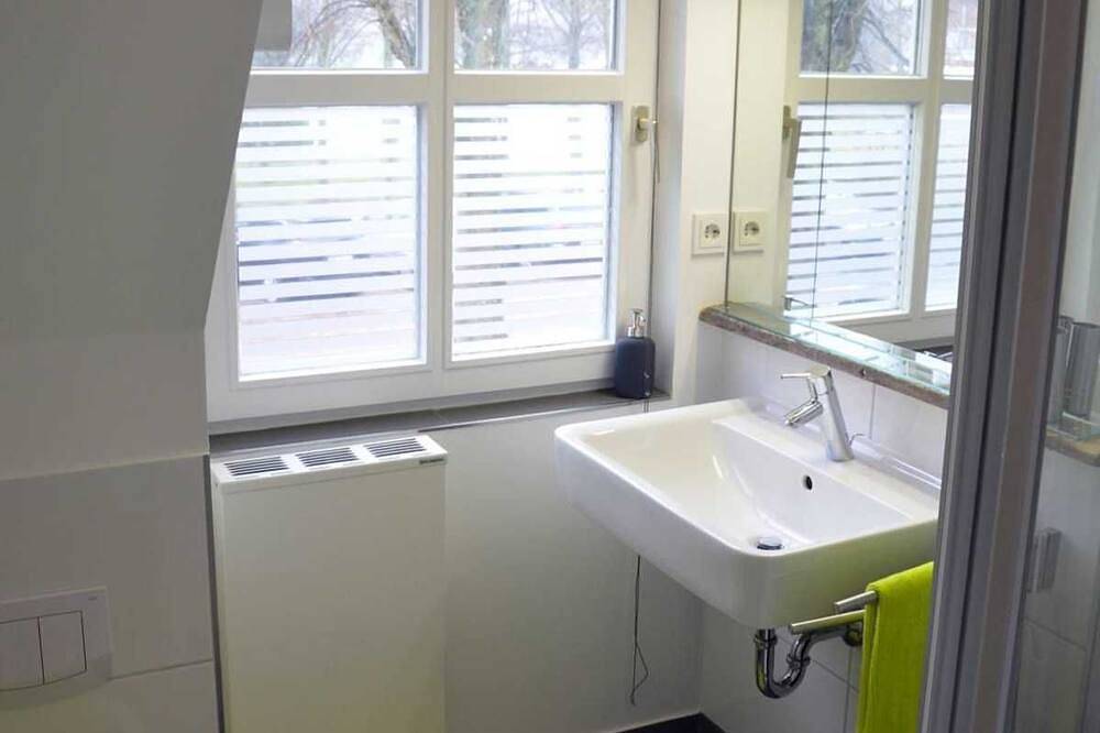 Kind, Hausteil, Heidweg 6* in Nieblum, Föhr