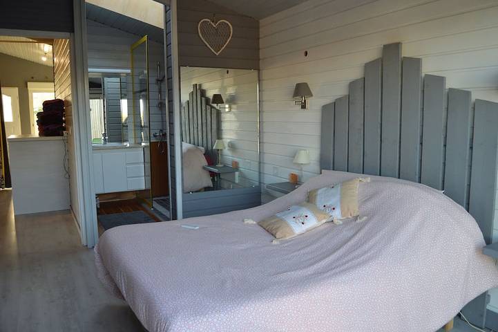 Location de vacances pour 10 personnes, avec sauna et jardin ainsi que jacuzzi et terrasse à Saint-André-d'Hébertot - 2