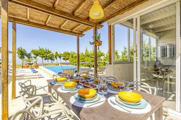 Villa for 8 Guests in Ragusa, Ragusa Province, Picture 2