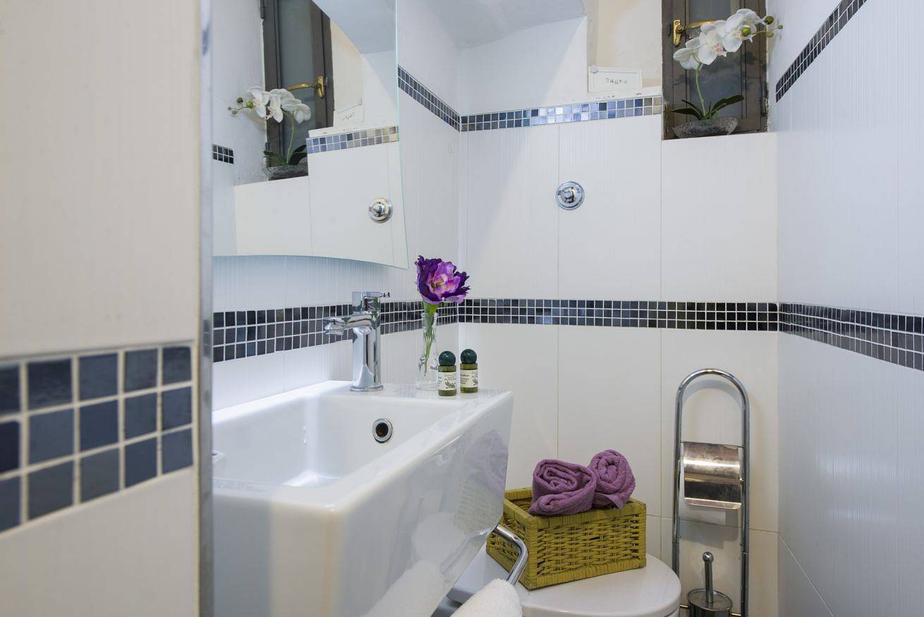 Geheel appartement, Guesthost - San Lorenzo Charm: Florence Nook in Florence city center, Florence