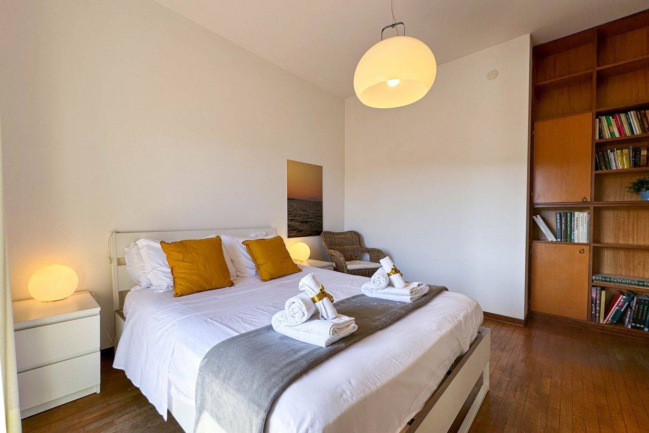 Appartamento intero, Riviera Apartment - *6 posti* Fronte Mare Parcheggio Privato A/C Wifi in Fontespina, Costa Adriatica Marche