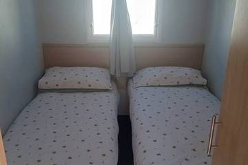 Glamping for 6 People in St Osyth, Essex, Photo 3