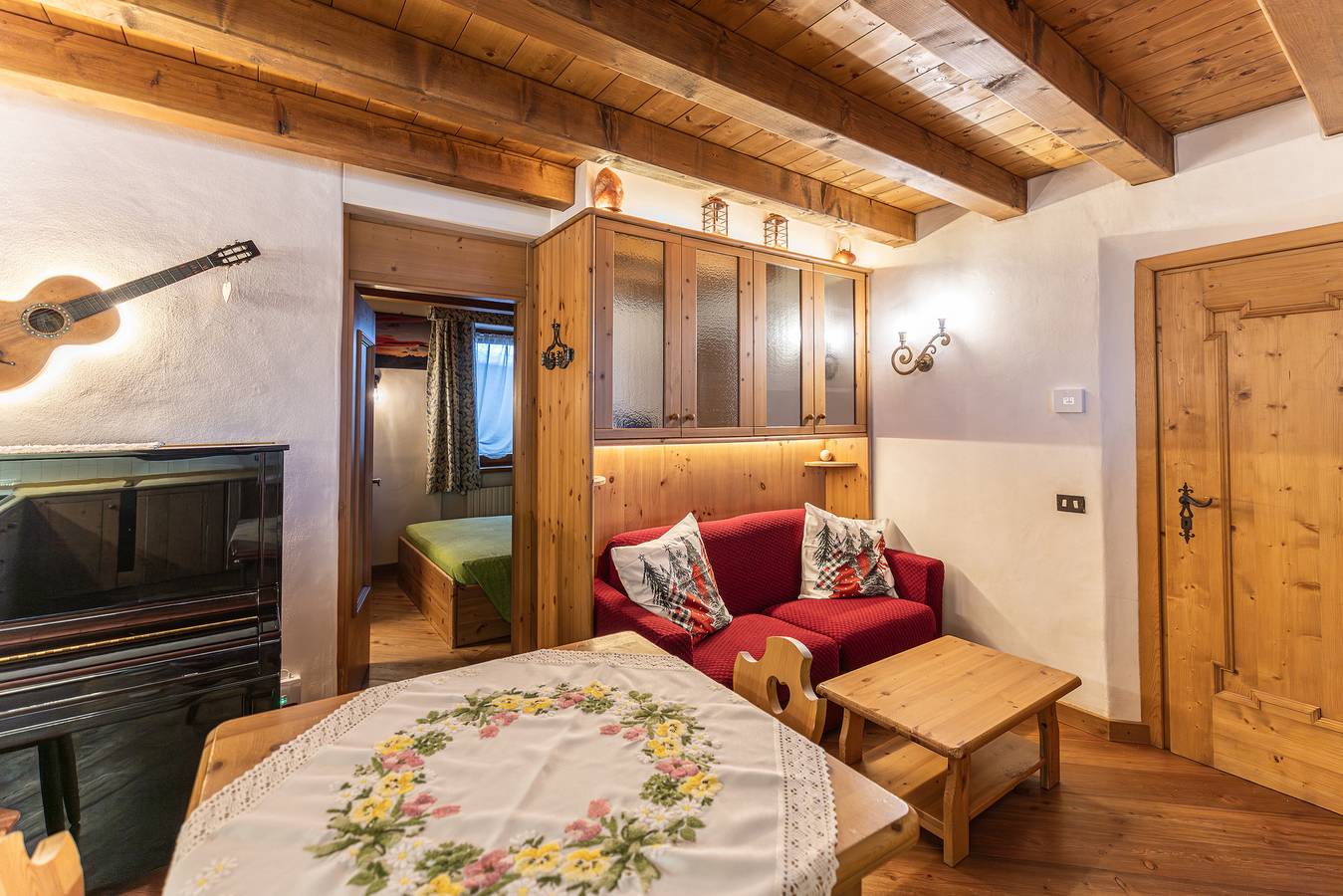 Appartamento intero, Casa Noce, tranquilla e immersa nella natura in Cortina d'Ampezzo e dintorni, Dolomiti Superski