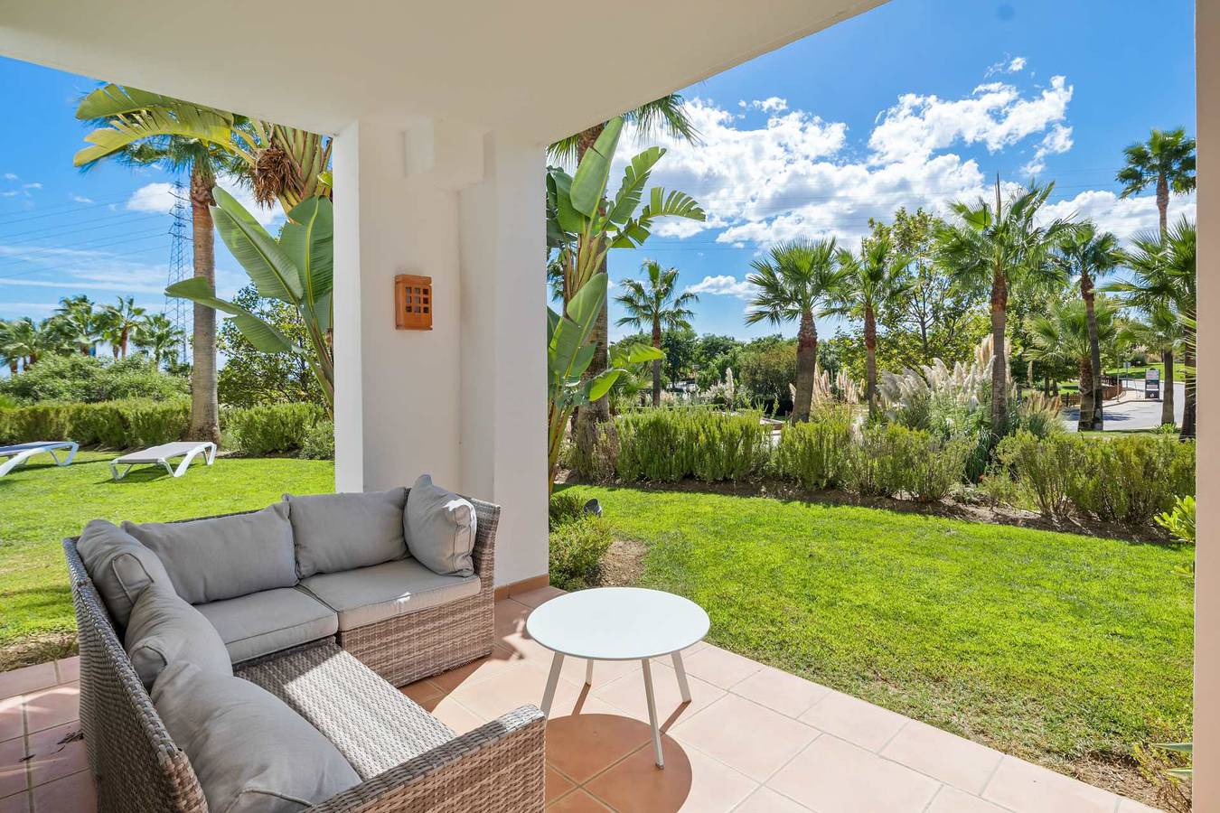 Ganze Wohnung, Ferienwohnung für 4 Personen mit Balkon/Terrasse in Alcazaba Lagoon, Casares