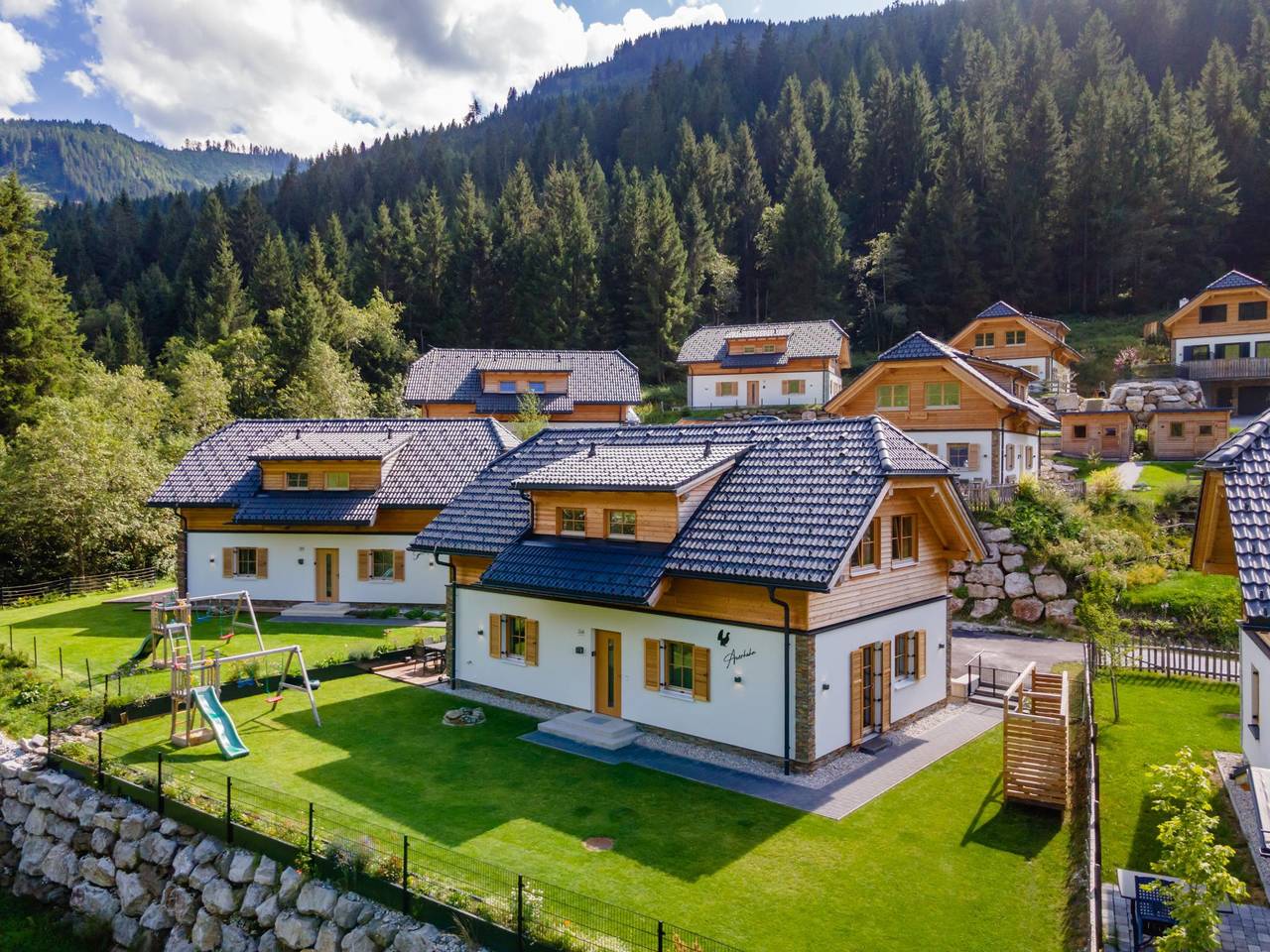 Chalet in grüner Umgebung mit Holzofen und Sauna in Rottenmanner und Wölzer Tauern, Irdning-Donnersbachtal