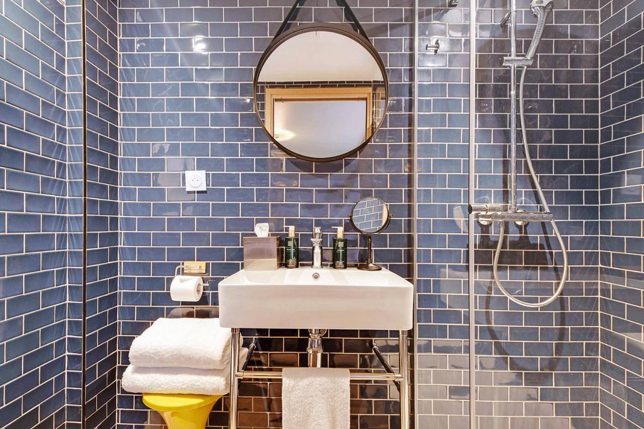 Single Room with Shower in Saint-Ouen, Seine-Saint-Denis