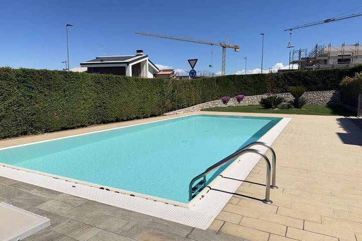 Apartamento de vacaciones para 6 personas, con jardín y piscina - 1