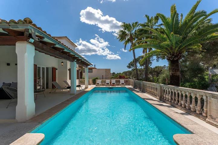 Villa for 8 people, with garden and pool as well as terrace - 1