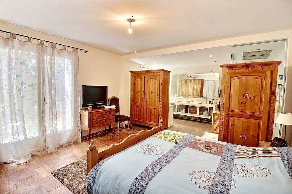 Villa provenzal cerca de Niza y Cannes para 12 personas. in Le Rouret, Region de Cannes
