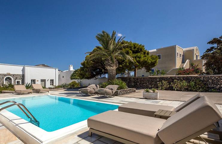 Location de vacances pour 4 personnes, avec terrasse et jardin à Megalochori