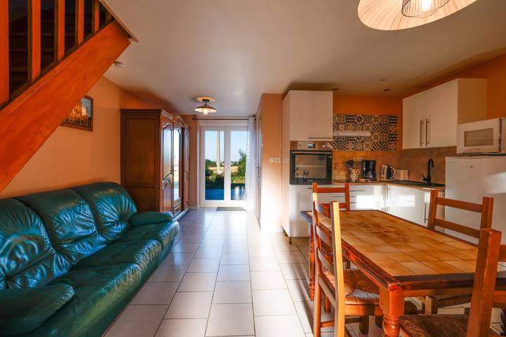 Location de vacances pour 3 personnes, avec jardin à Cast - 3