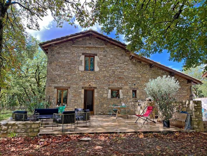 Location de vacances pour 4 personnes, avec piscine et jardin à Saint-Antonin-Noble-Val - 4