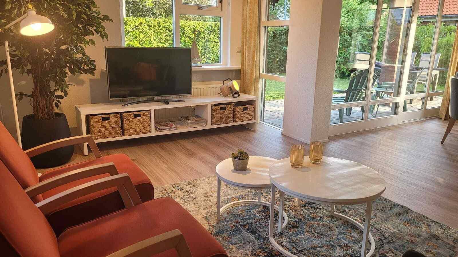 Freistehendes 4-Personen Ferienwohnung auf Ferienpark de Wijde Aa in Roelofarendsveen in Roelofarendsveen, Groene Hart