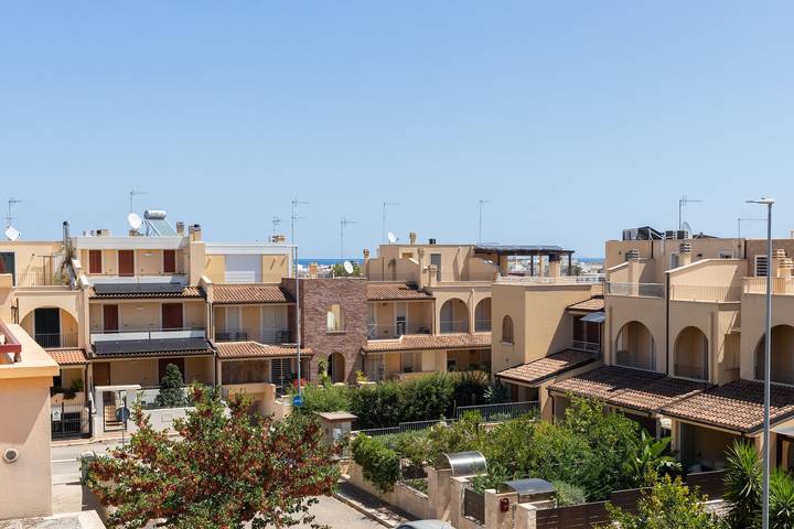 Ganze Wohnung, Ferienwohnung 'Attico D'amare' mit Privatterrasse, Wi-Fi und Klimaanlage in Polignano A Mare, Bari Provinz