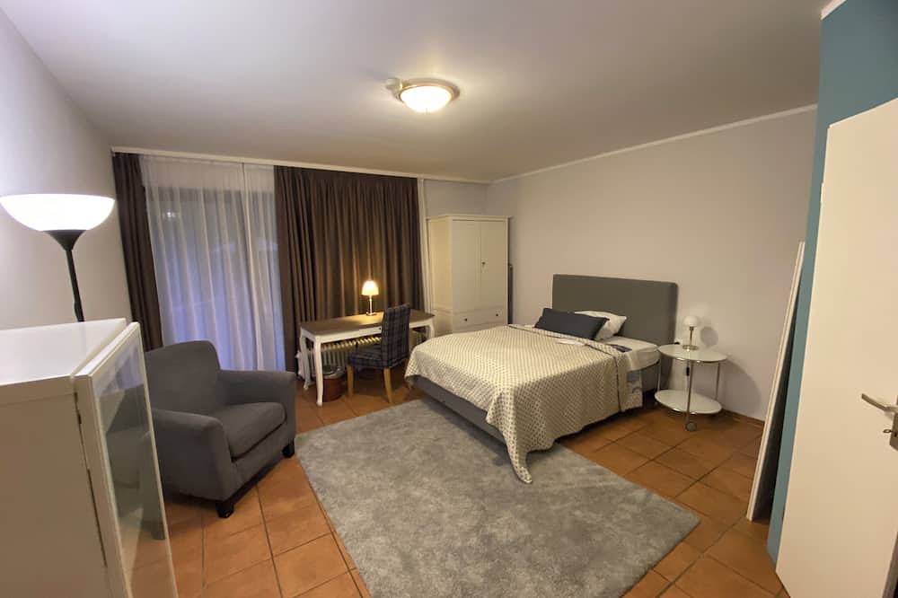 Ganze Wohnung, Apartment mit Blick auf die Godesburg und Garten in Bad Godesberg, Bonn