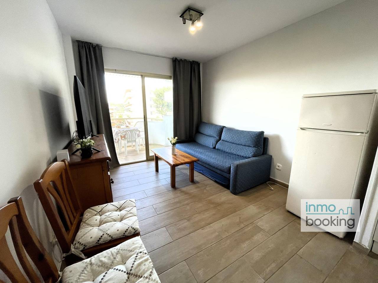 Apartamento vacacional entero, Beach Arquus Iv Salou , céntrico y con piscina in Salou, Costa Dorada