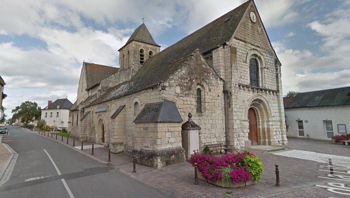 Appartement entier, One-Bedroom Apartment in L'Île-Bouchard, Vallée de la Loire
