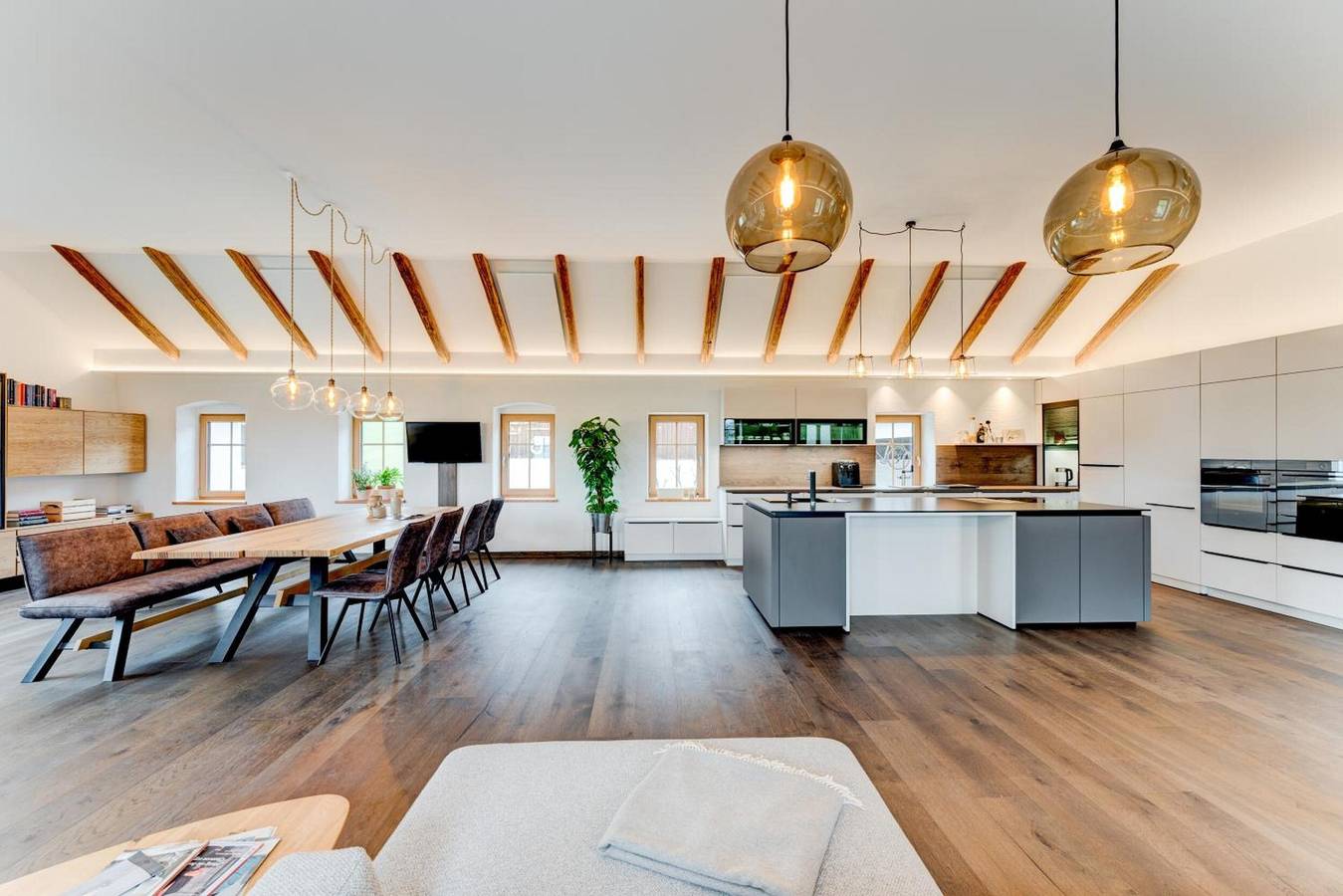 Studio Appartement 'Außergewöhnliches Loft' met uitzicht op de bergen en Wi-Fi, foto 13