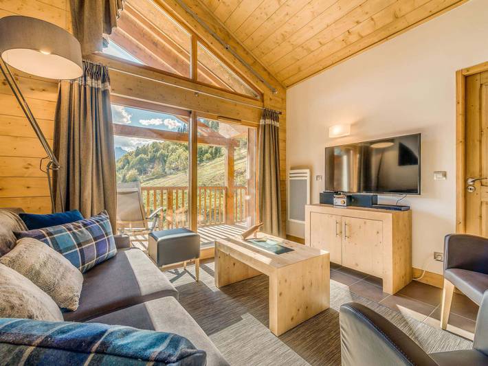 Gîte pour 8 personnes dans Office De Tourisme De Champagny En Vanoise - 2
