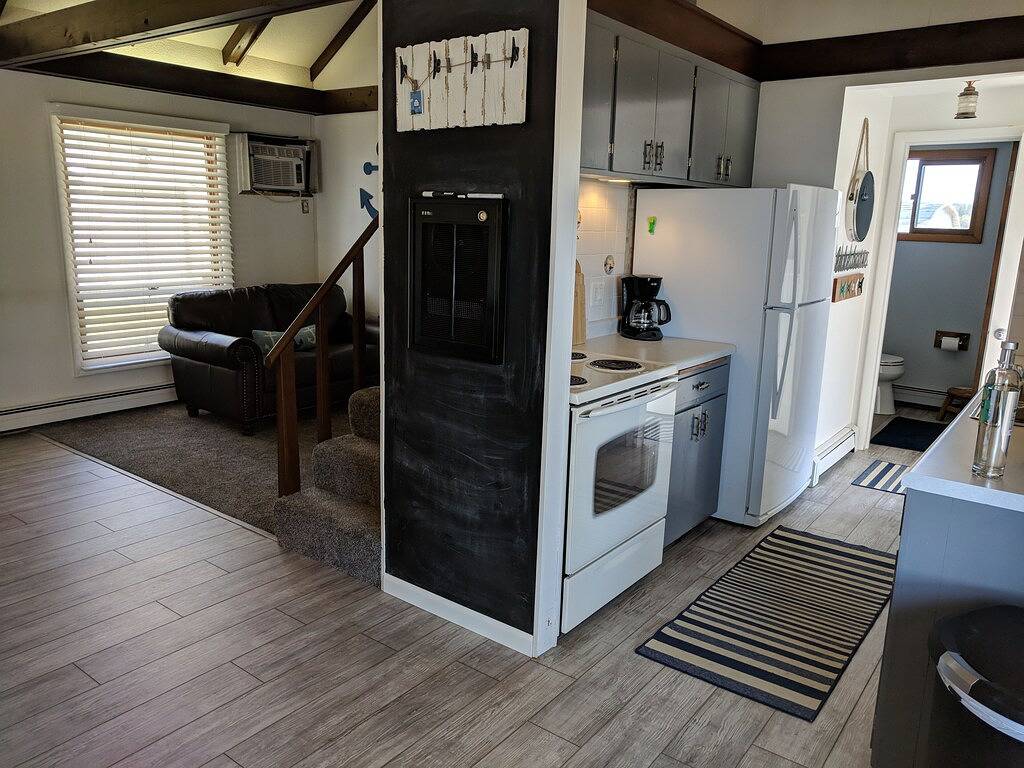 Hamptons Art Lake House am Sunset Point. Mit Wasser im Osten und im Westen! in Chisago County