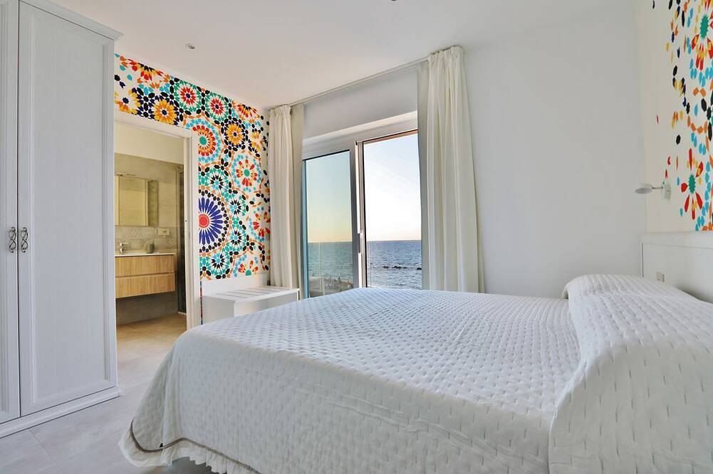 Domo 102 - Junior Suite Deluxe con vista mare in Vignola Mare, Gallura