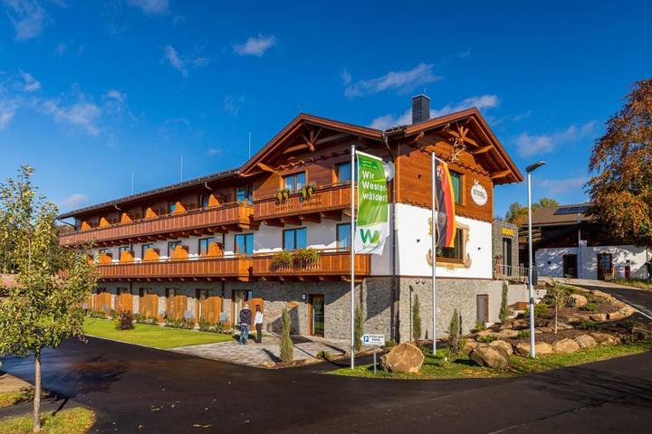 Hotel für 2 Personen, mit Terrasse und Sauna in Bad Marienberg