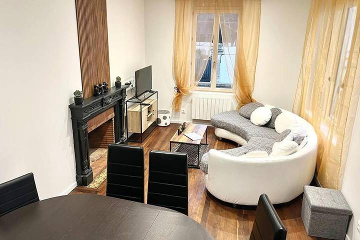 Location de vacances pour 8 personnes, avec balcon et jardin à Chasseneuil-du-Poitou - 2