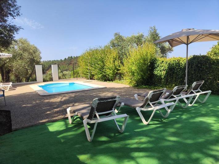 Casa rural para 4 personas, con Terraza y Jardín además de Piscina y Vistas en Santa Ana la Real