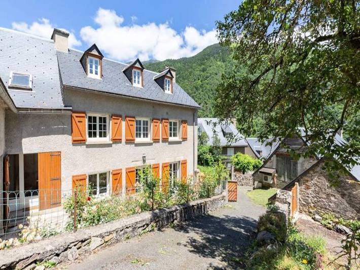 Appartement de vacances pour 10 personnes, avec terrasse et jardin, adapté aux familles