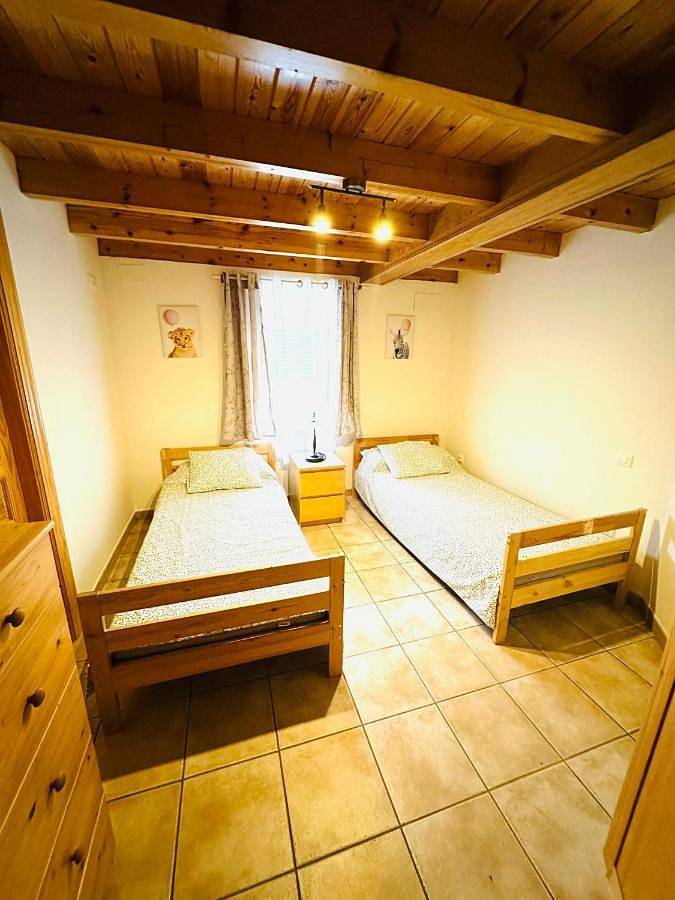 Casa rural para 6 personas, con vistas y balcón en Ampuero - 4