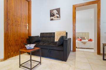 Gîte pour 3 personnes, avec jardin à Carmona