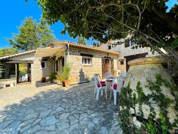 Gîte pour 6 personnes, avec jardin à Peymeinade