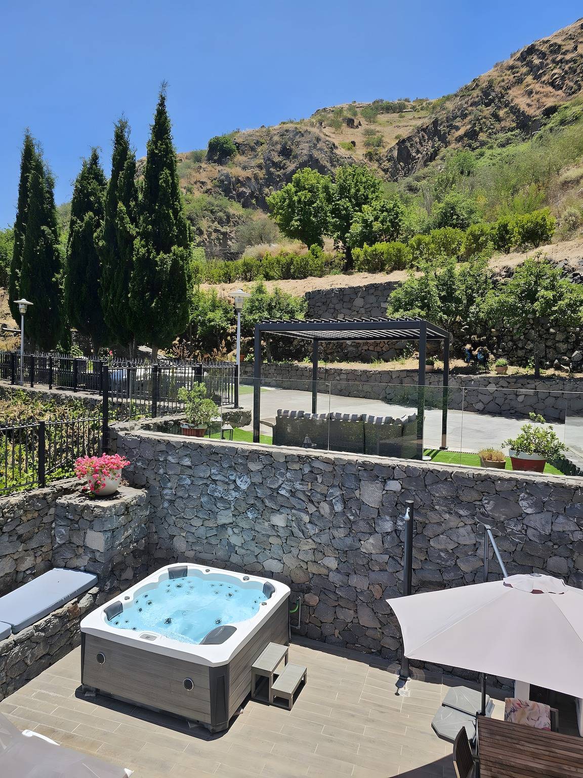 Ferienvilla 'Mogaren Naturaleza Y Relax' mit Bergblick, Wi-Fi und Klimaanlage in Las Lagunetas, Vega de San Mateo