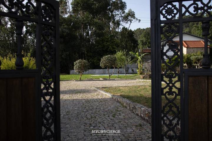 Location de vacances pour 12 personnes, avec piscine ainsi que jardin et vue dans Oliveira de Azeméis - 3