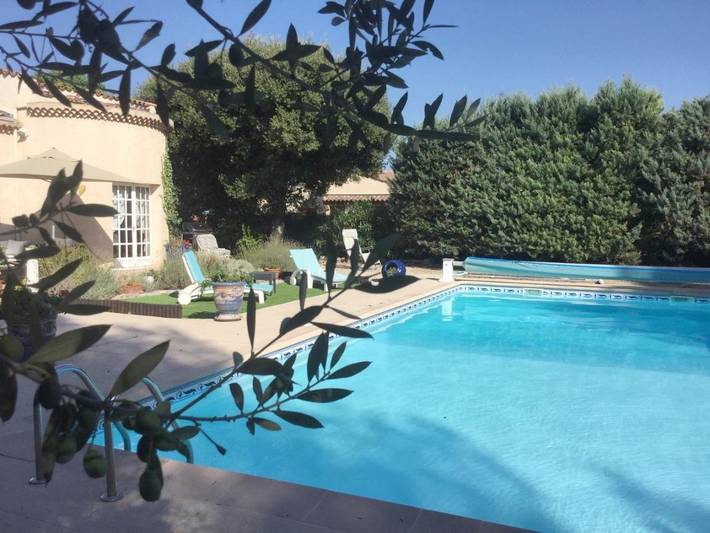 Maison d’hôte pour 3 personnes, avec vue ainsi que piscine et jardin, animaux acceptés