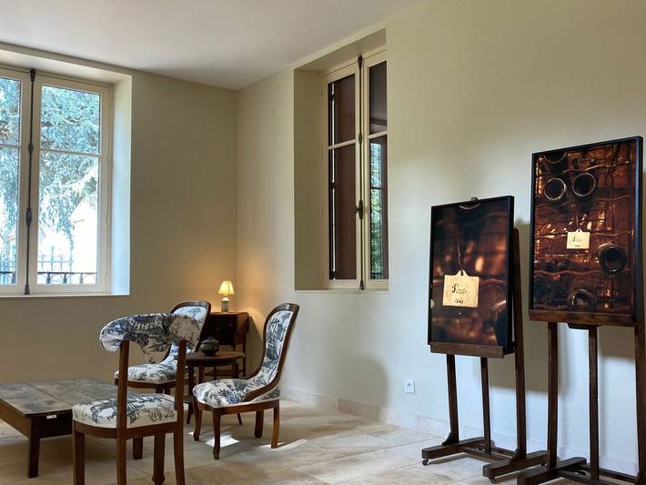 Casa elegante con jardín privado, vista al castillo in Ainay-le-Vieil, Saint-Amand-Montrond