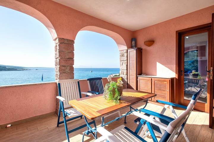 Casa vacanza per 5 persone a Isola Rossa
