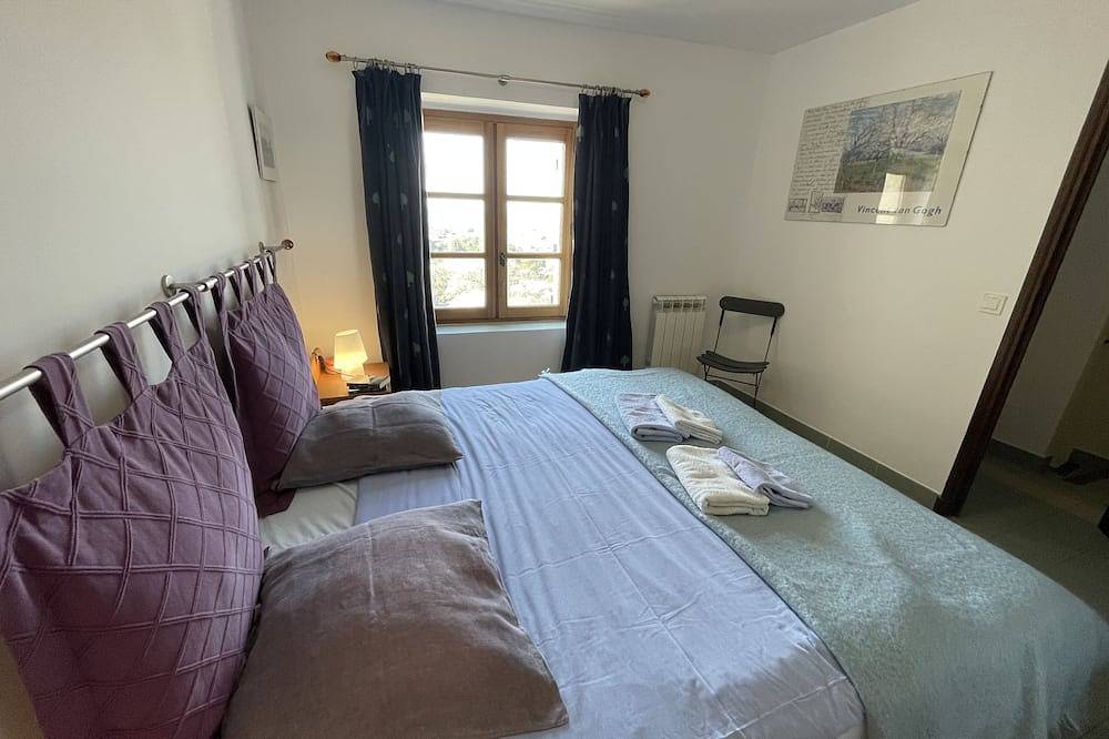 House in the heart of Sablet & panoramic terrace in Sablet, Vaucluse