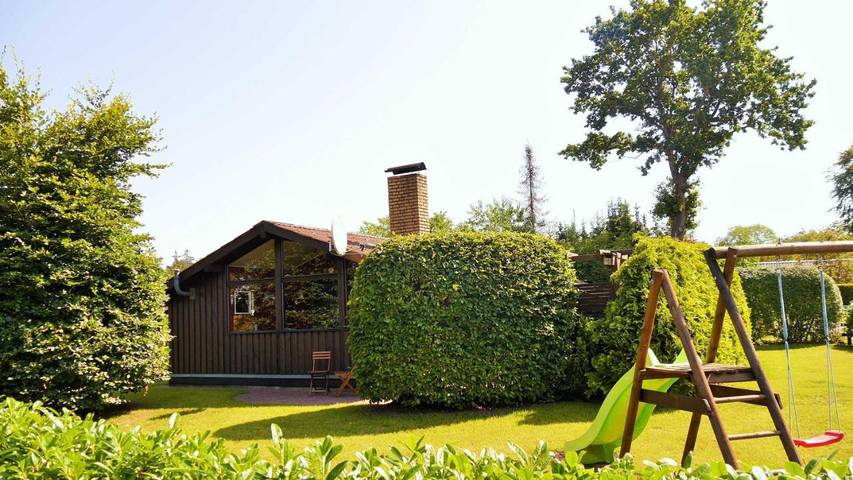 Ferienhaus für 4 Personen, mit Terrasse und Garten sowie Sauna