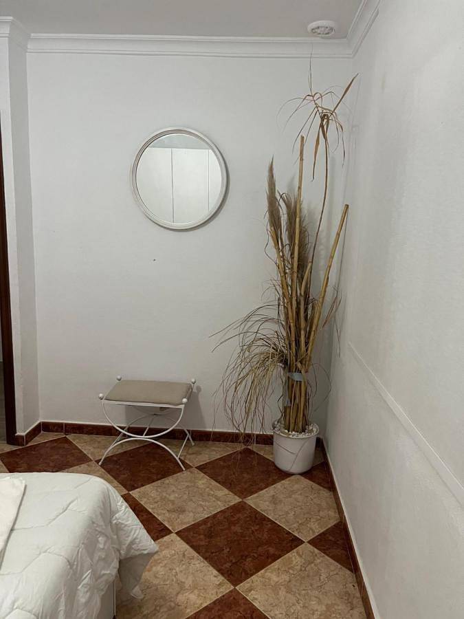 Gîte pour 4 personnes à Lora del Río - 3