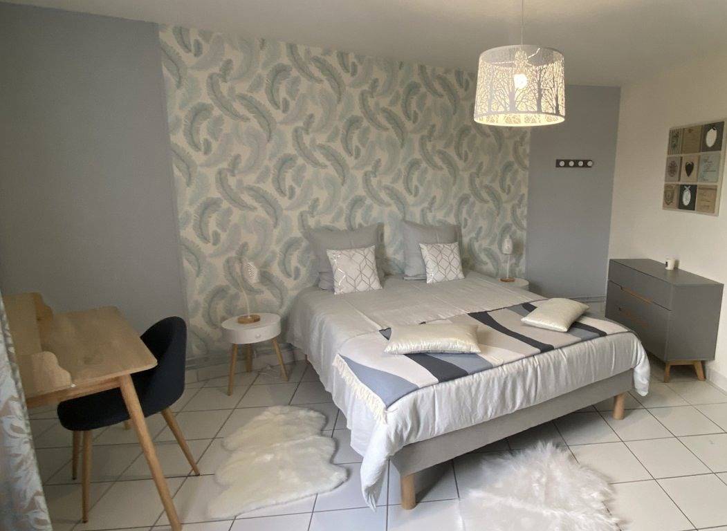 Appartement entier, La Loggia superbe grand appartement in Pierry, Marne