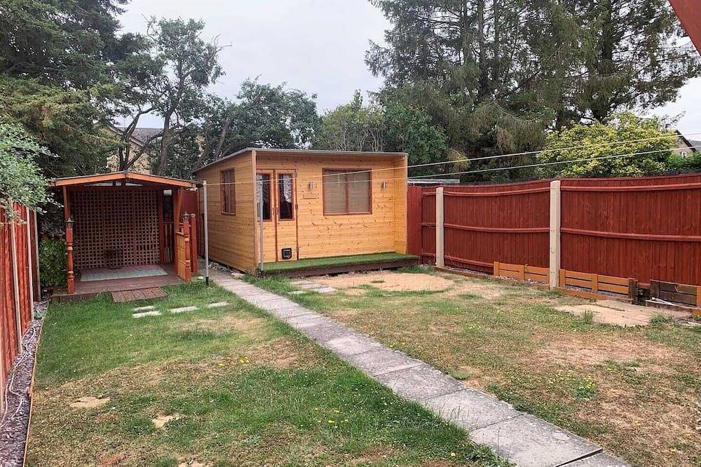 Huntingdon 6 beds Free parking\n in Huntingdon, Cambridgeshire