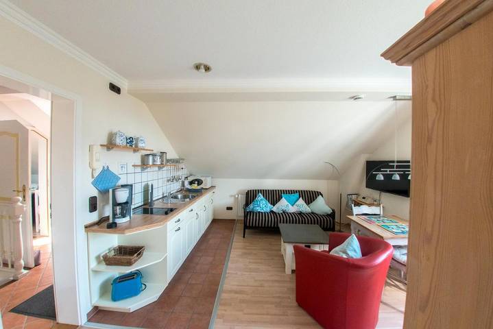 Ganze Wohnung, Gemütliche 2-Zimmer-Ferienwohnung mit ca. 38m² Wohnfläche, für bis zu 2 Personen in Wenningstedt, Sylt
