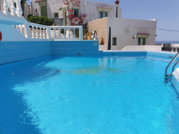 Vakantiewoning voor 2 personen, with tuin and zwembad as well as uitzicht, met huisdier in Koutouloufari