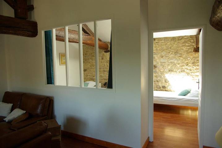 Location de vacances pour 10 personnes, avec bassin pour enfant et piscine ainsi que jardin et vue à Régnié-Durette - 4