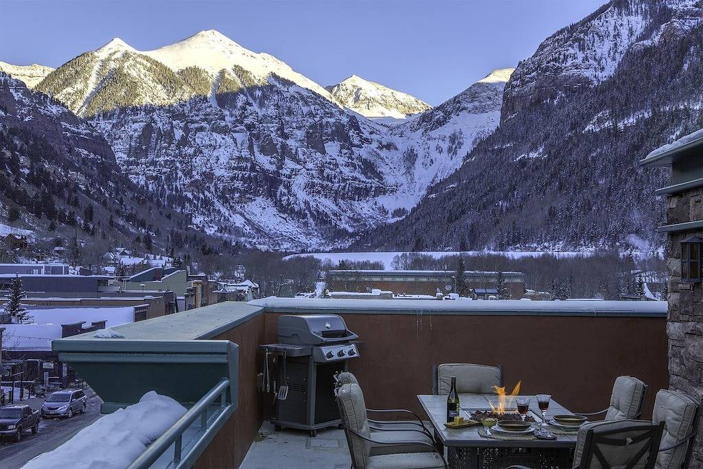 Ganze Wohnung, Erleben Sie \"The Rooftop\", Super Cool Penthouse, inspirierende Ausblicke, riesiges Deck! in Telluride, Telluride Ski Resort