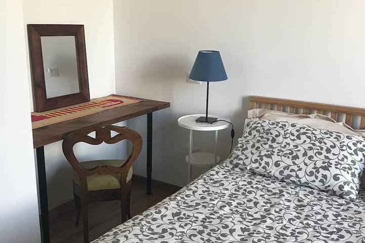 Ganze Wohnung, Apartment Dora, 300 Meter vom Meer entfernt in einem komplett renovierten Bauernhaus in Martinsicuro, Teramo Provinz
