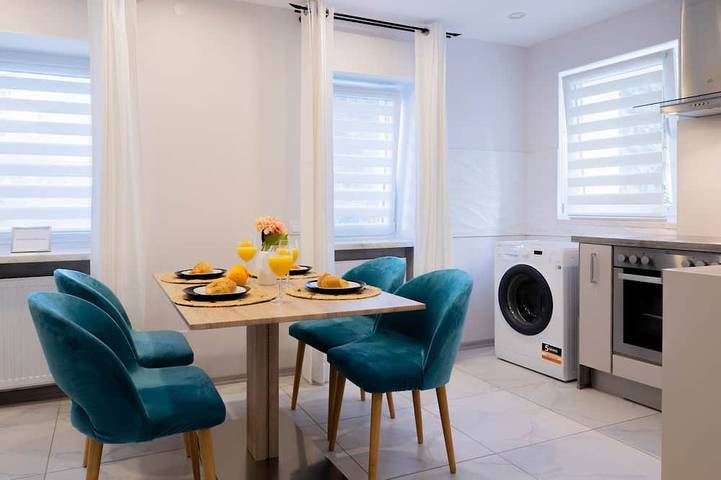 Ferienwohnung für 4 Personen, mit Balkon und Garten in Schiffweiler